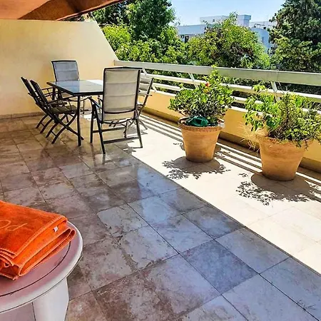 Spacious Penthouse With Private Pool Apartment